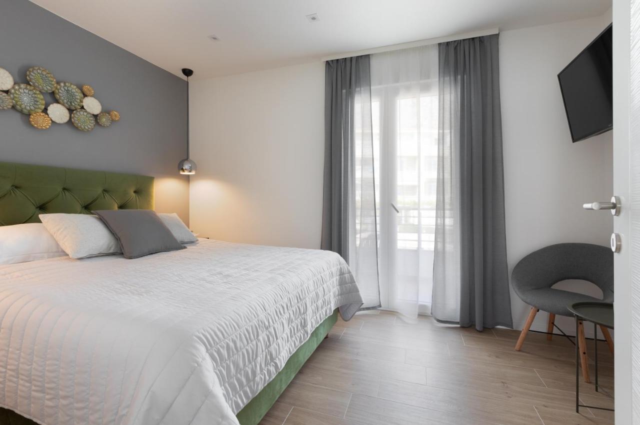 Ivmalu Apartments Tučepi エクステリア 写真