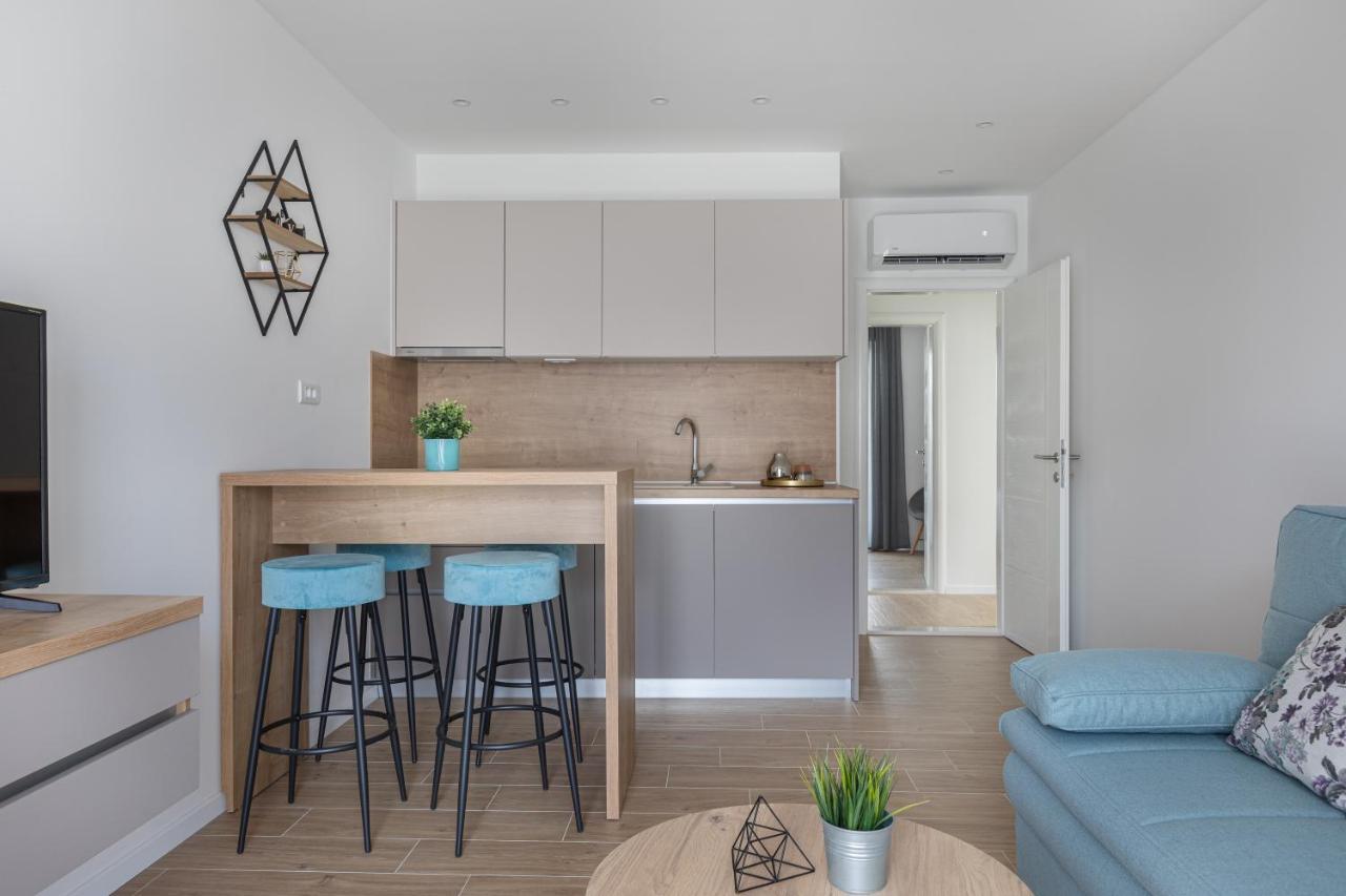 Ivmalu Apartments Tučepi エクステリア 写真