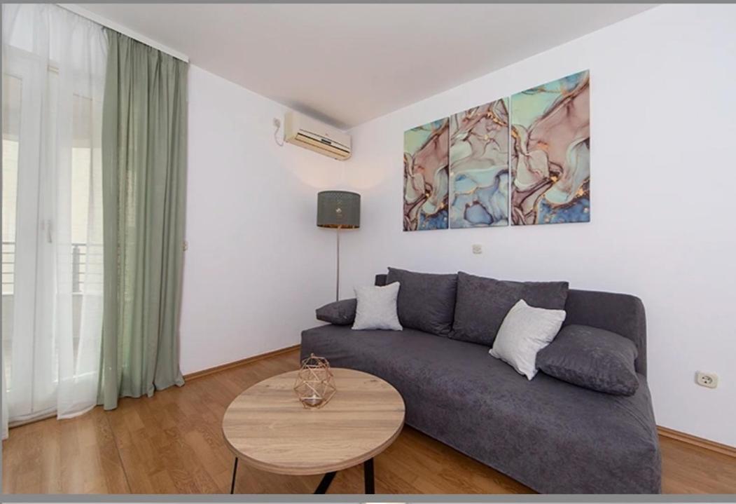 Ivmalu Apartments Tučepi エクステリア 写真